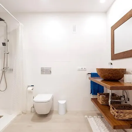 Beachfront With Open Terrace In Canteras Apartman *